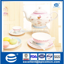 2016 Elegante té y café conjunto Nuevo té de hueso China para un conjunto con el diseño de la torta